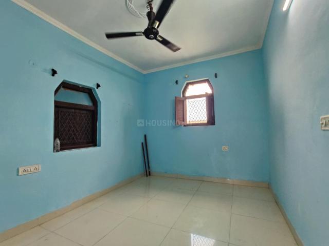 Flat for rent in East Delhi, Deri