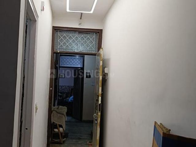 Flat for rent in East Delhi, Deri