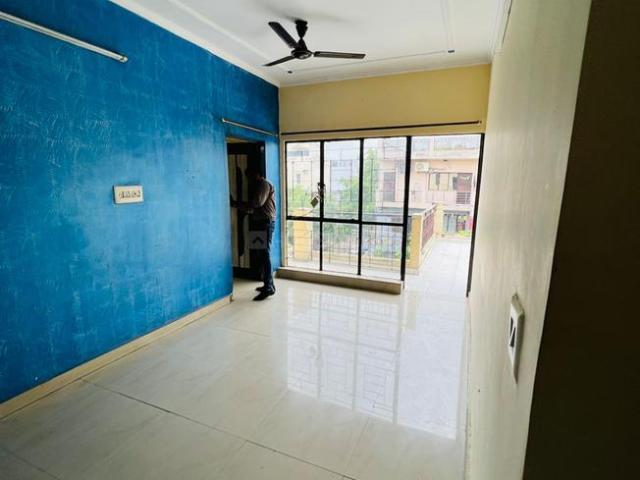 Flat for sale in East Delhi, Deri