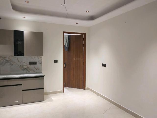 Flat for sale in East Delhi, Deri