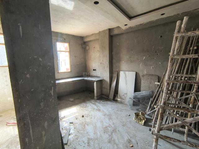 Flat for sale in East Delhi, Deri