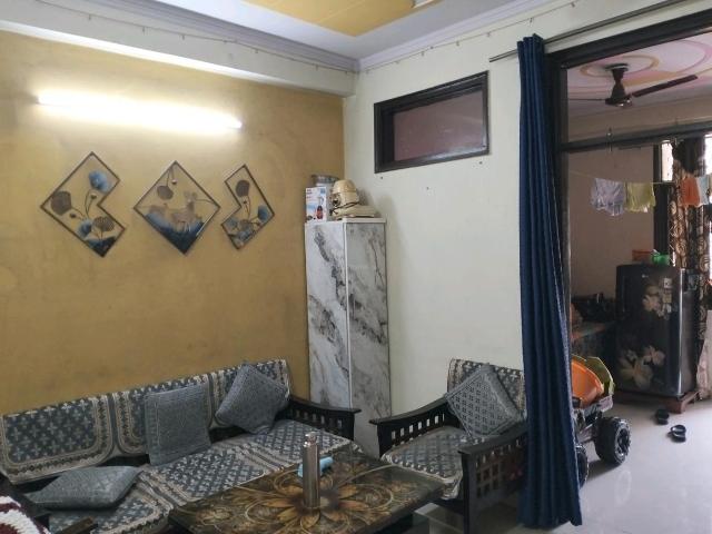 Flat for sale in East Delhi, Deri