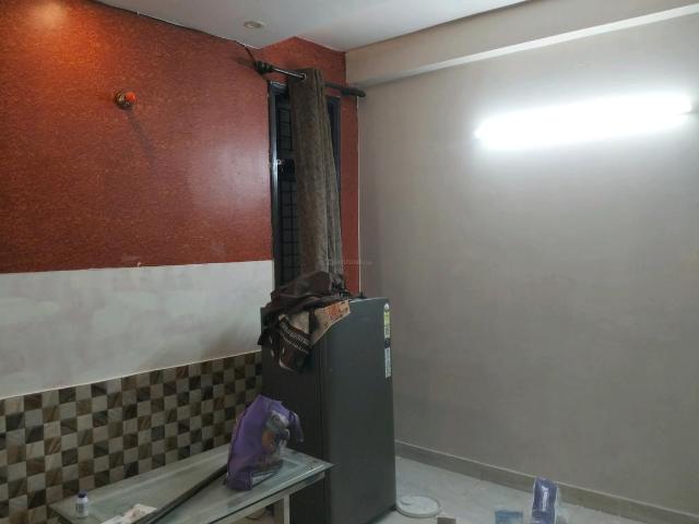 Flat for sale in East Delhi, Deri