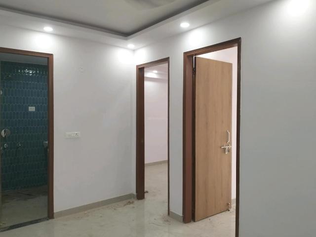 Flat for sale in East Delhi, Deri
