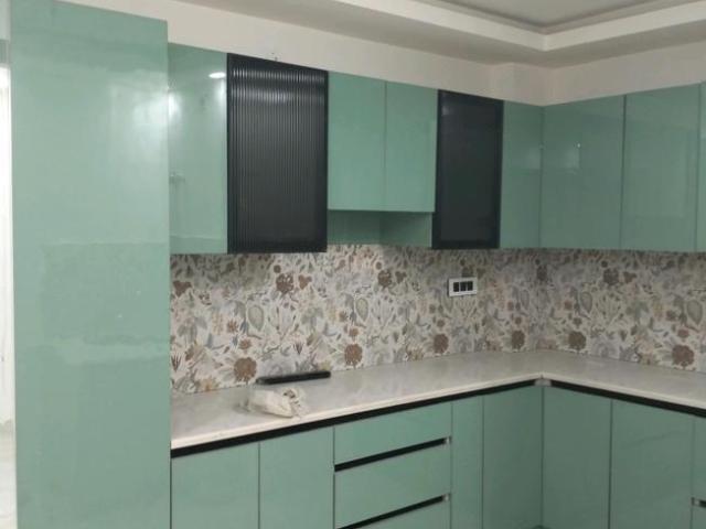 Flat for sale in Mayur Vihar, Delhi
