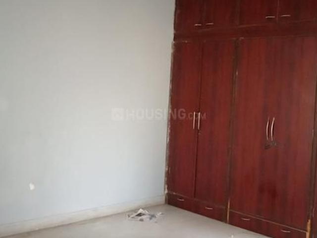 Flat for rent in Madya