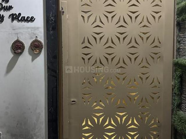 Flat for sale in North Delhi, Deri