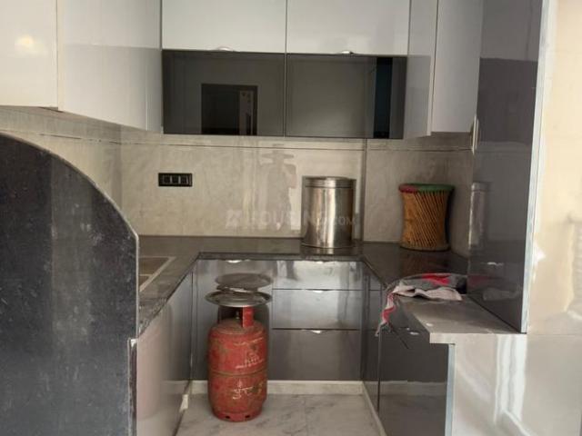 Flat for sale in North Delhi, Deri