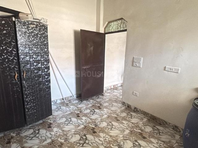 Flat for rent in South West Delhi, Deri