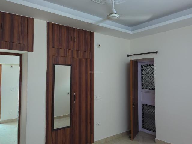 Flat for rent in Deri