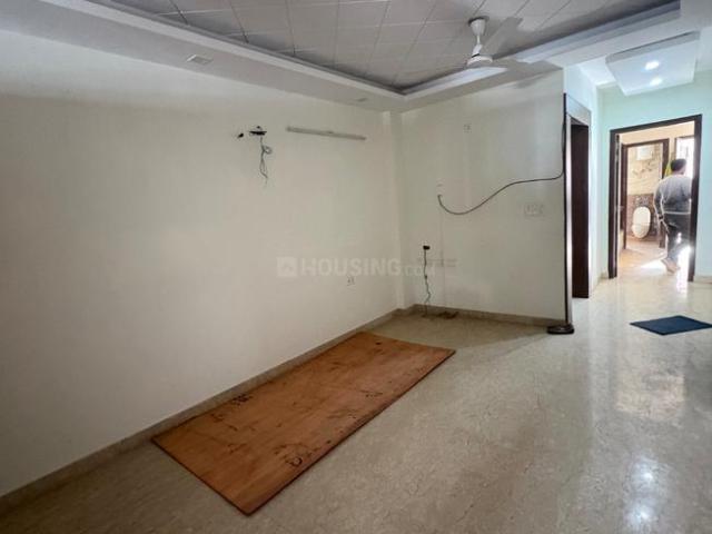 Flat for rent in Deri