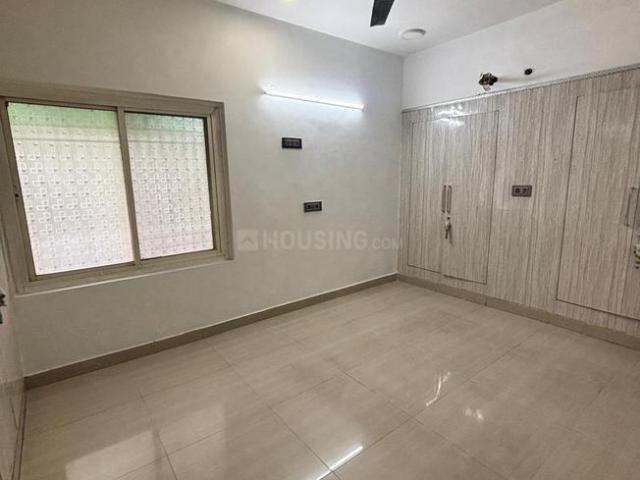 Flat for rent in Deri