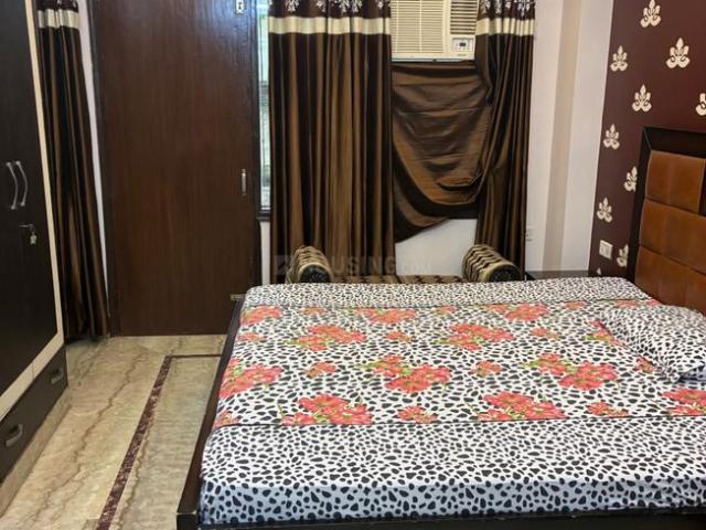 Flat for rent in Naraina Vihar, Delhi