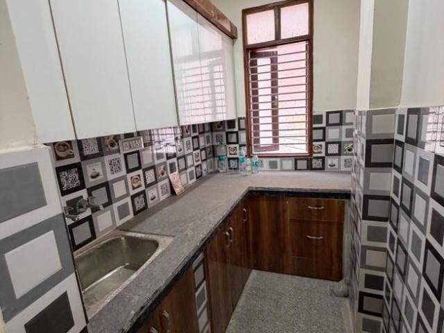 Flat for rent in West Delhi, Deri