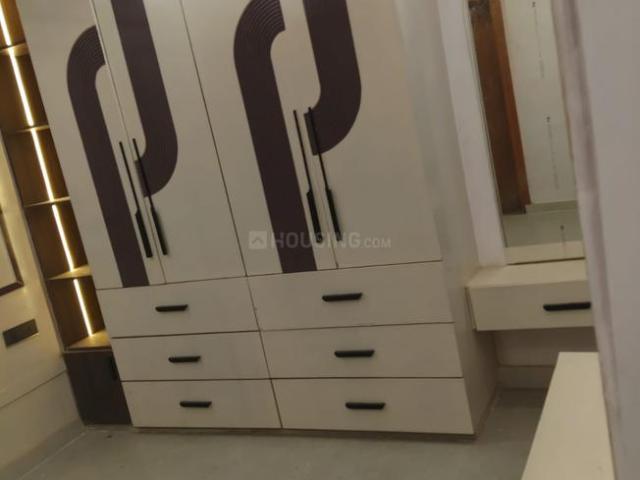 Flat for rent in West Delhi, Deri
