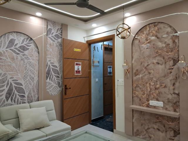 Flat for sale in West Delhi, Deri