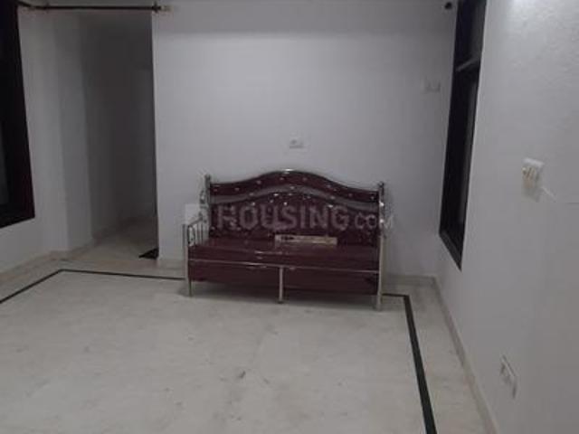 Flat for rent in South Delhi, Deri