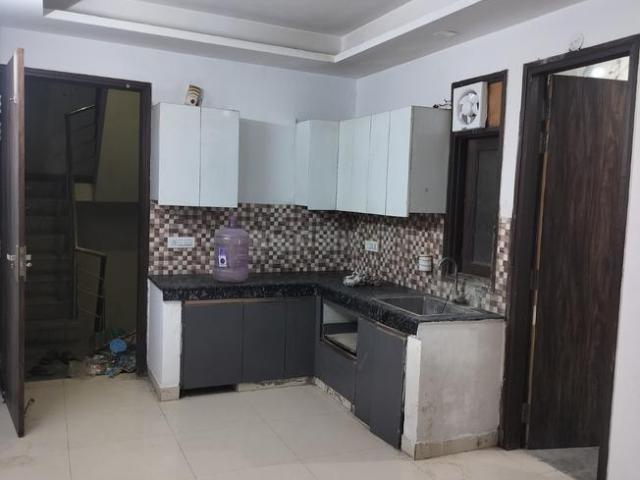 Flat for rent in South Delhi, Deri