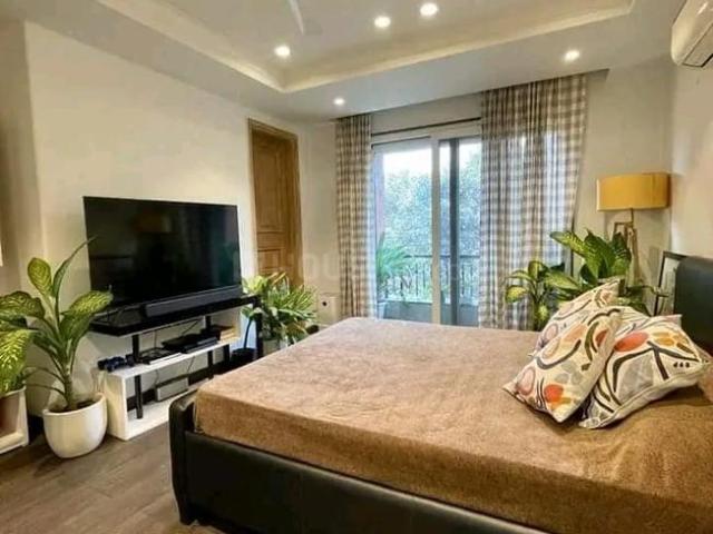 Flat for rent in South Delhi, Deri