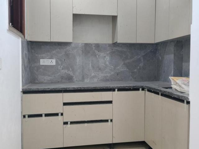 Flat for rent in South Delhi, Deri