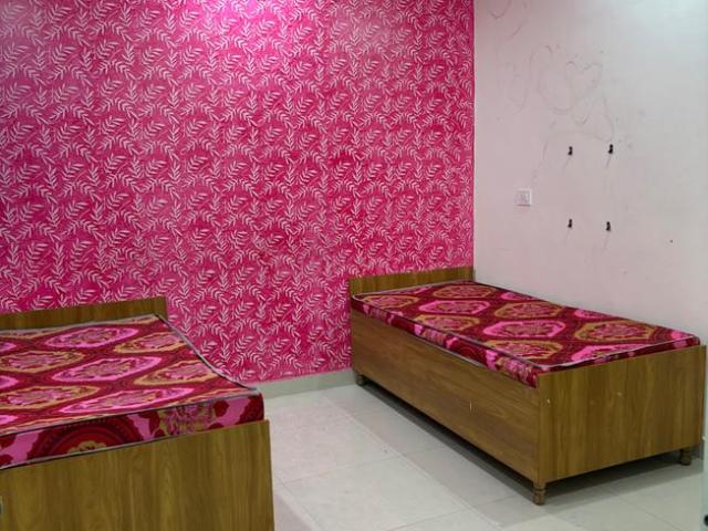 Flat for rent in East Delhi, Bahlolpur
