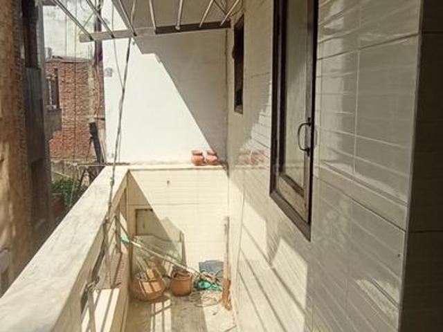 Flat for rent in East Delhi, Deri