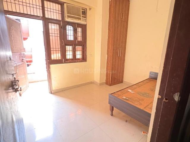 Flat for rent in East Delhi, Deri