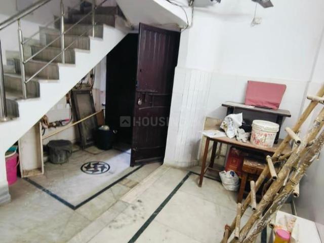 Flat for rent in East Delhi, Deri
