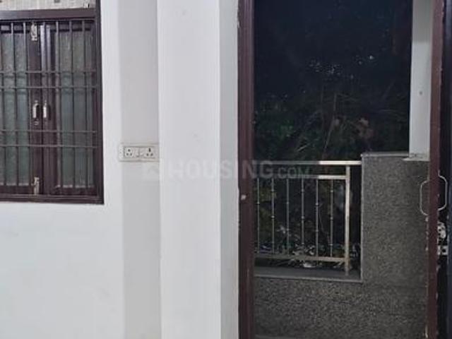 Flat for rent in East Delhi, Deri