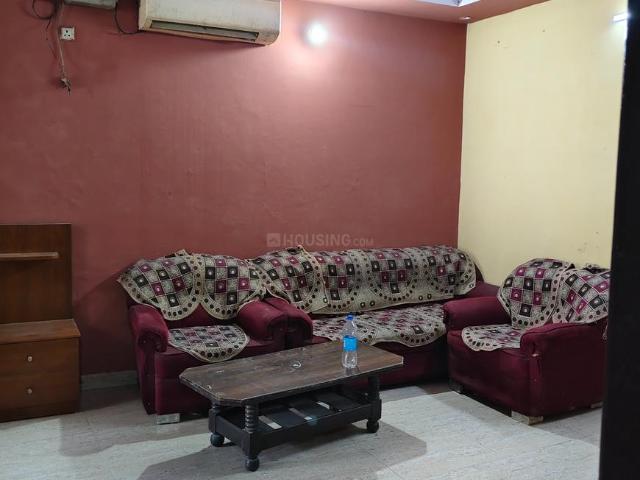 Flat for rent in East Delhi, Deri