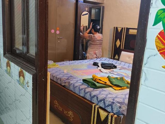 Flat for sale in Delhi