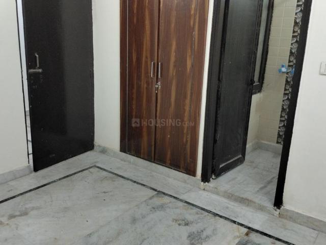 Flat for sale in East Delhi, Deri