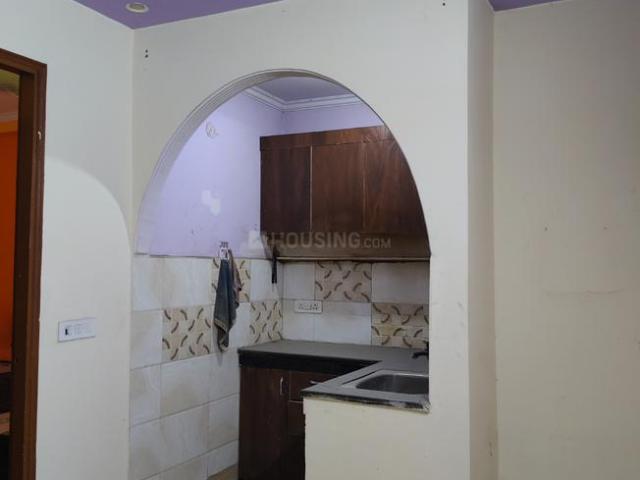 Flat for sale in East Delhi, Deri