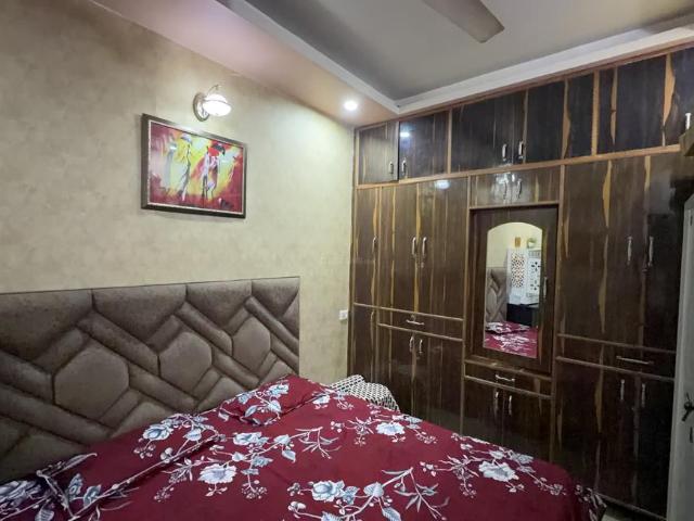 Flat for sale in East Delhi, Deri