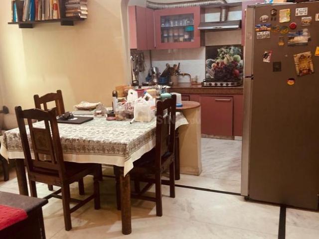 Flat for rent in Deri