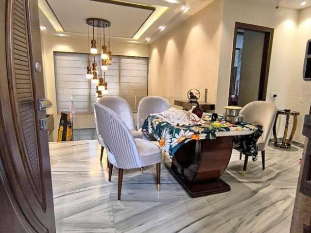 Flat for rent in West Delhi, Deri