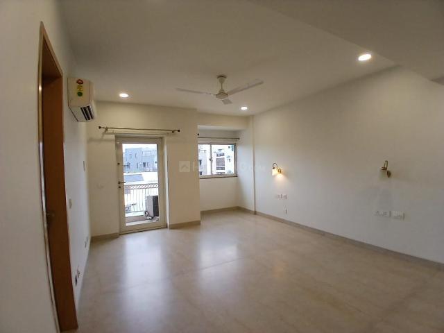 Flat for rent in Deri