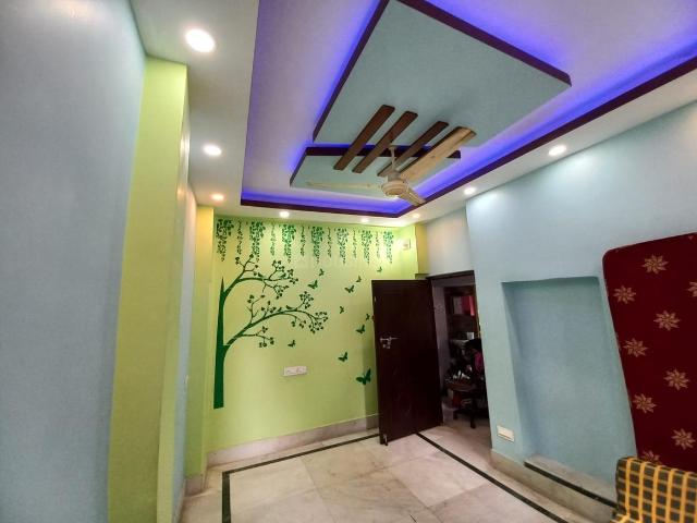Flat for sale in Paik Para, Kolkata
