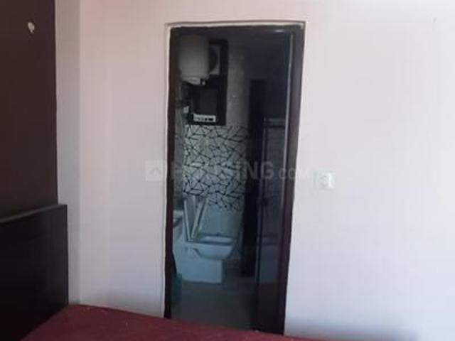 Flat for rent in South West Delhi, Deri