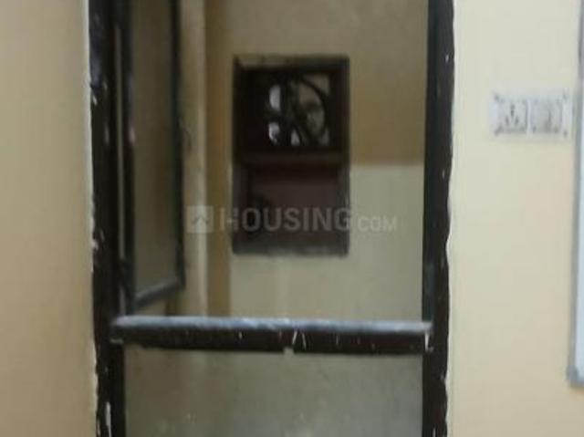 Flat for rent in South West Delhi, Deri