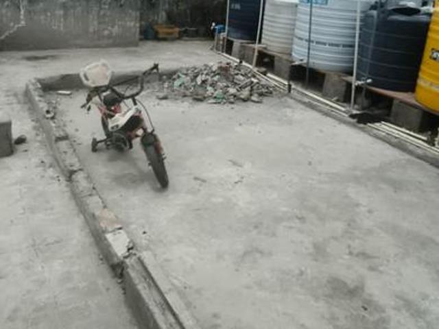Flat for sale in South West Delhi, Deri