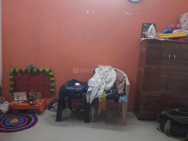 Flat for sale in South West Delhi, Deri