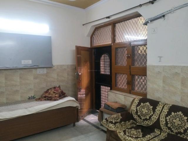 Flat for rent in West Delhi, Deri