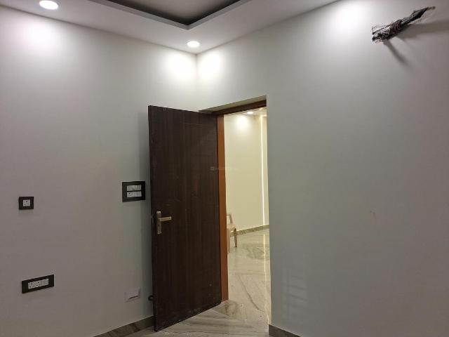 Flat for rent in West Delhi, Deri