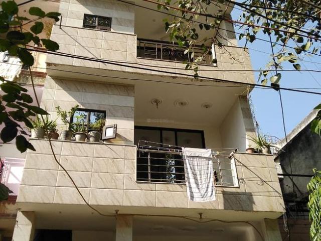 Flat for sale in West Delhi, Deri
