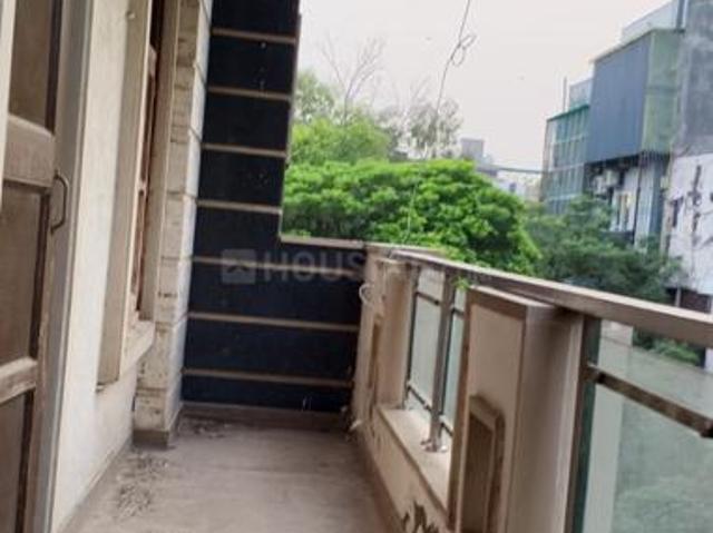 Flat for sale in West Delhi, Deri