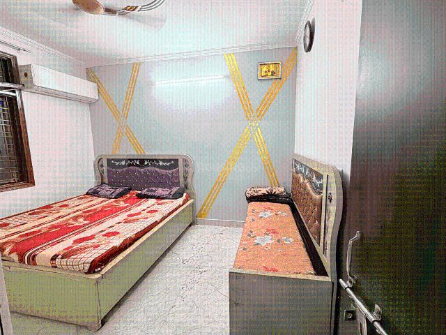 Flat for rent in Anand Parbat, Delhi
