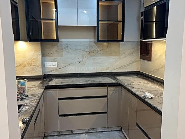 Flat for rent in Anand Parbat, Delhi