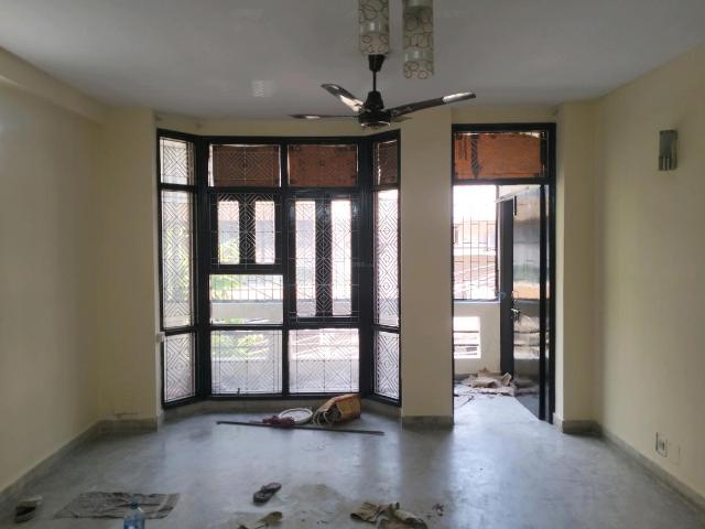 Flat for rent in West Delhi, Deri