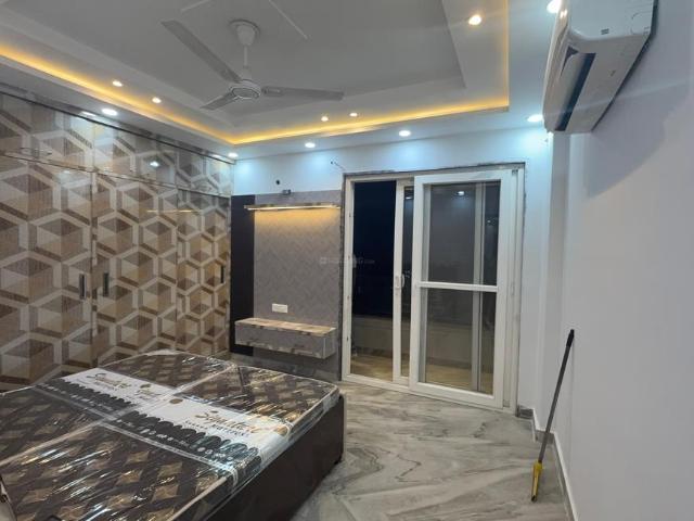 Flat for rent in Anand Parbat, Delhi